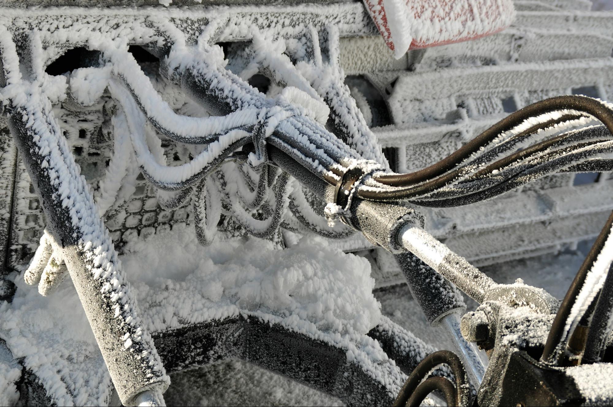 Jak chránit hydraulický válec před extrémní teplotou