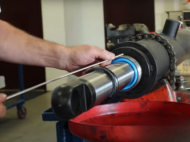 Jak znovu vybudovat teleskopický hydraulický válec