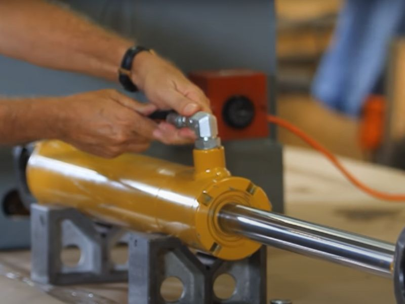Jak tlak vyzkoušet hydraulický válec