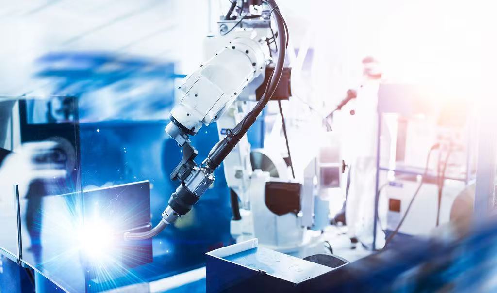 Energeticky úsporné hydraulické válce HCIC: každý rok ušetříte 25 % na účtech za elektřinu za nové energetické zařízení