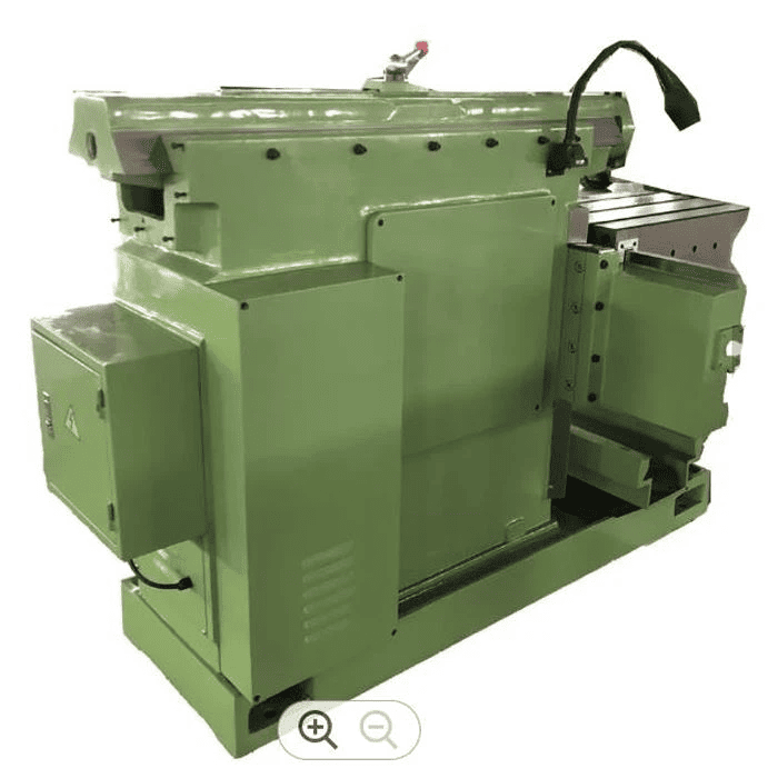 Stroj na tvarování kovů